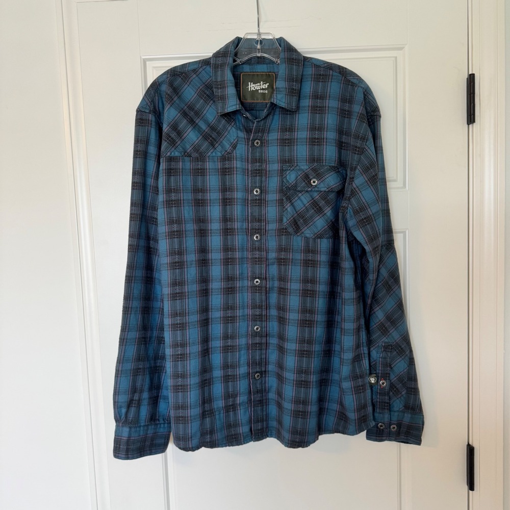 Howler Bros. Harker's Flannel Barrett Plaid
Bluenote MSRP $89 Men's size L EUC